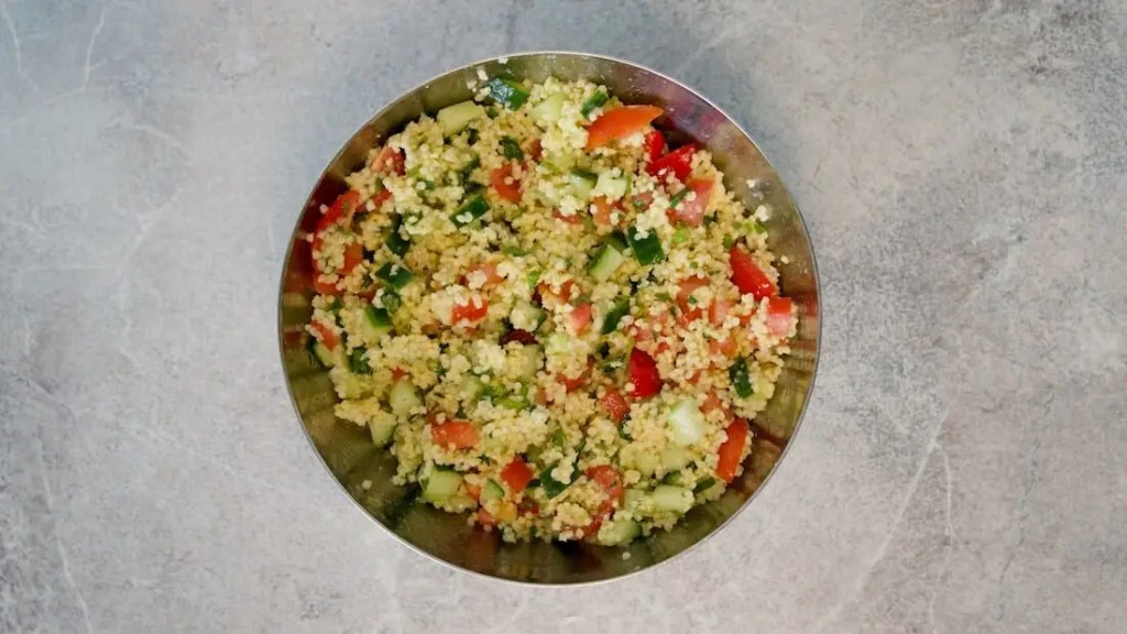 finished vegan bulgur salad