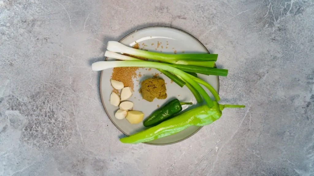 Ingredients for vegan green curry paste