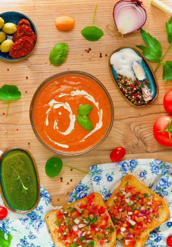 Tomatensuppe mit Bruschetta