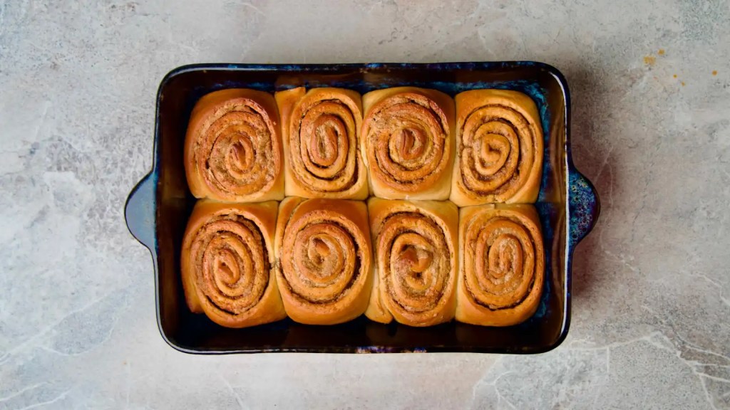 Vegan Biscoff Rolls baked