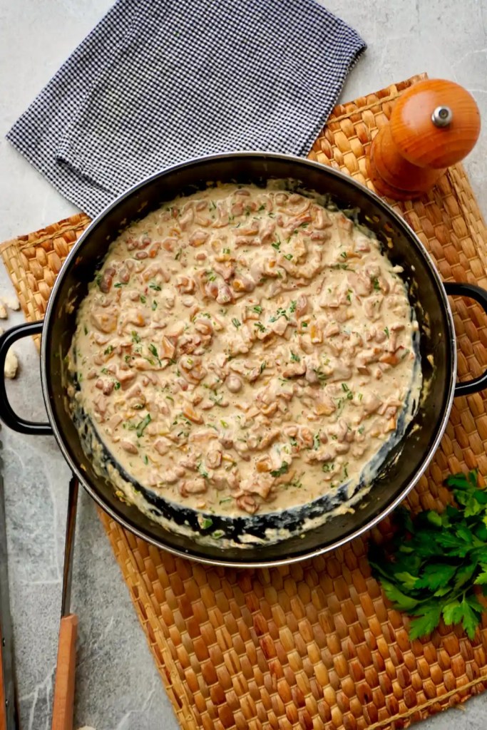 Chanterelle mushroom sauce served in pan