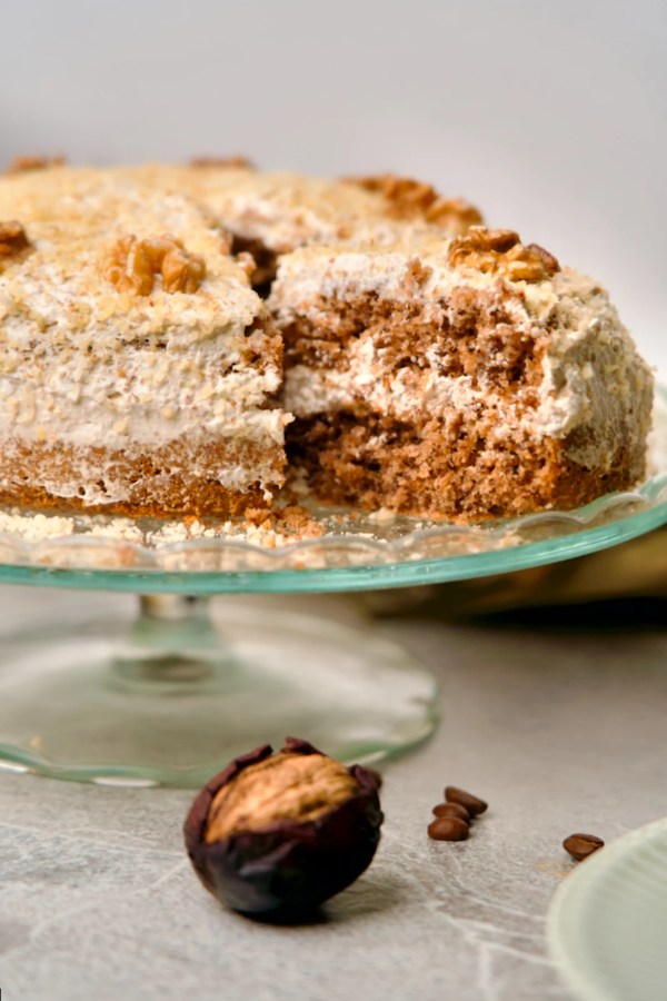 Vegan Walnut Cake