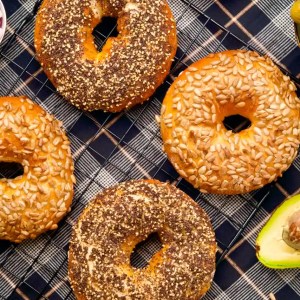 easy vegan bagels finished