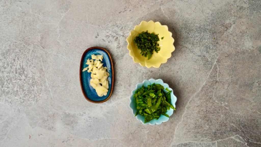 Mashed potato chopped herbs