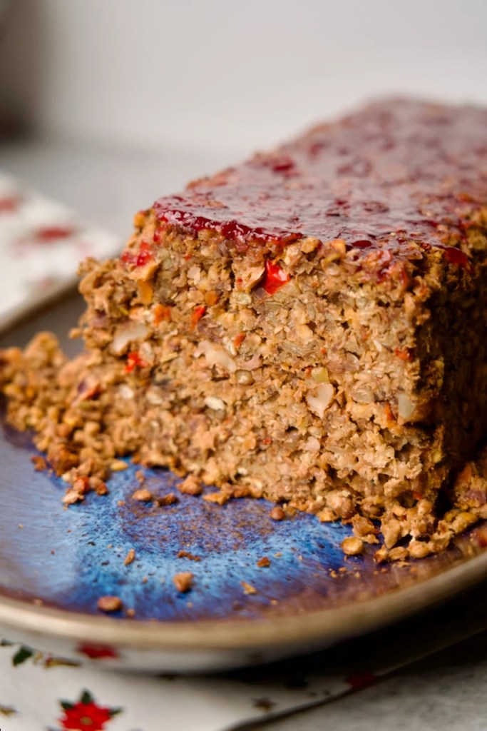 Lentil Loaf sliced