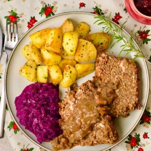 Lentil Loaf finished and served